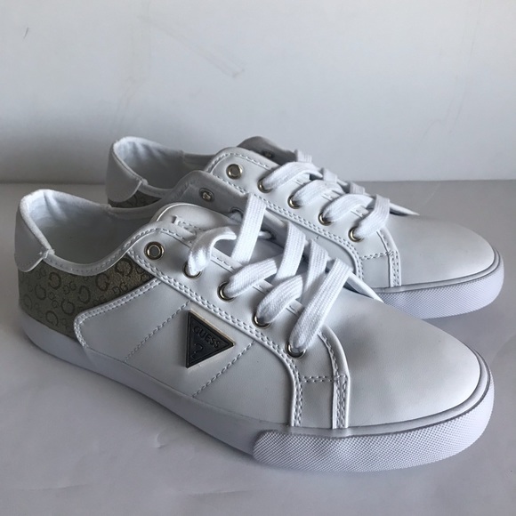 guess women's comly sneaker
